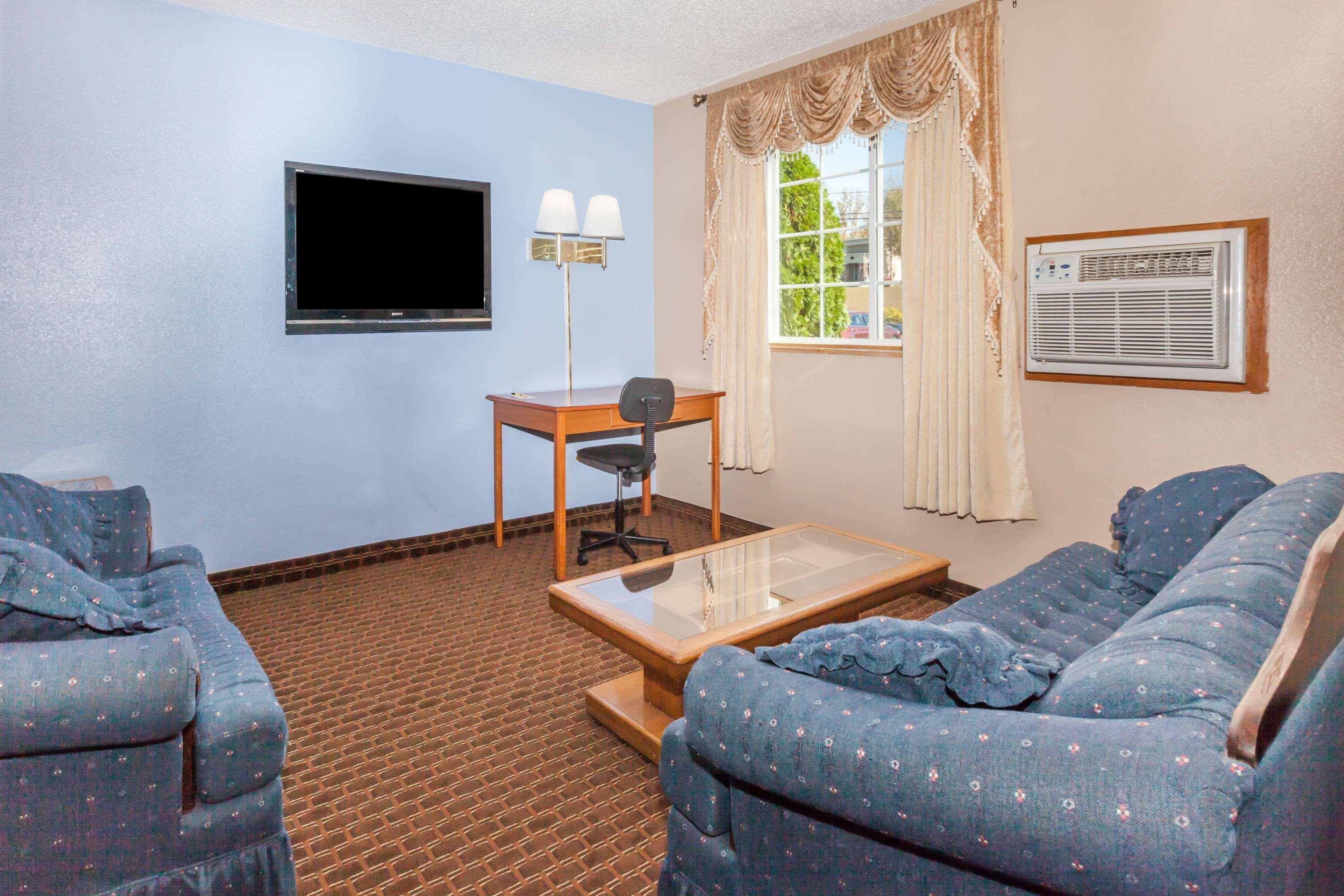 Super 8 By Wyndham Johnstown/Gloversville Exterior foto